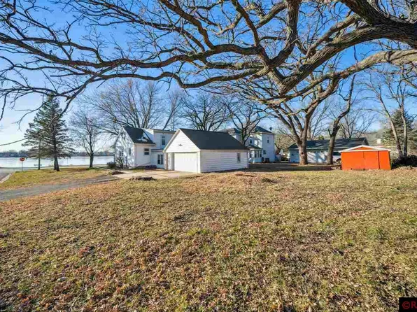 700 7th Ave NW, Waseca, MN 56093