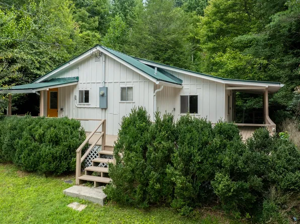 169 Sage Circle, Glenville, NC 28736