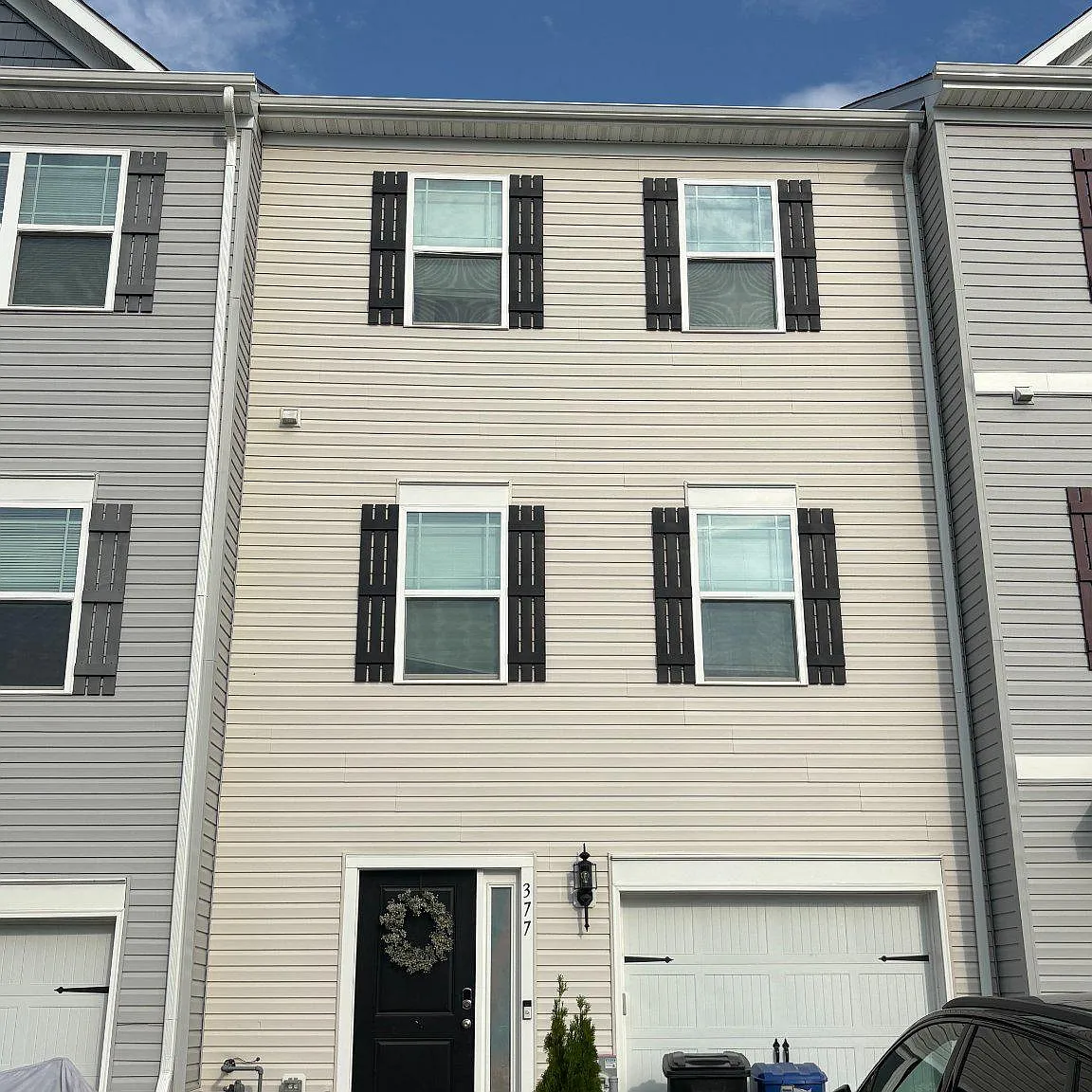3 bed, 2.5 bath, 1840 sqft, $2,850 — Photo 1