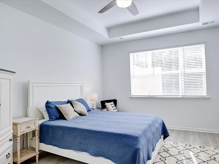 125 Parrot Ave — Photo 29