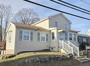 330 Lane St, Hamden, CT 06514