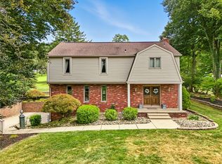 1417 Stoltz Rd, Bethel Park, PA 15102