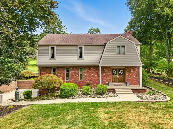 1417 Stoltz Rd, Bethel Park, PA 15102