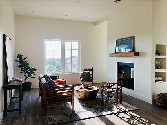 3rd image of 91 Davis Blvd Unit 401
