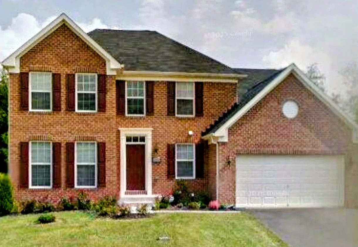 5 bed, 3.5 bath, 3200 sqft, $4,195 — Photo 1