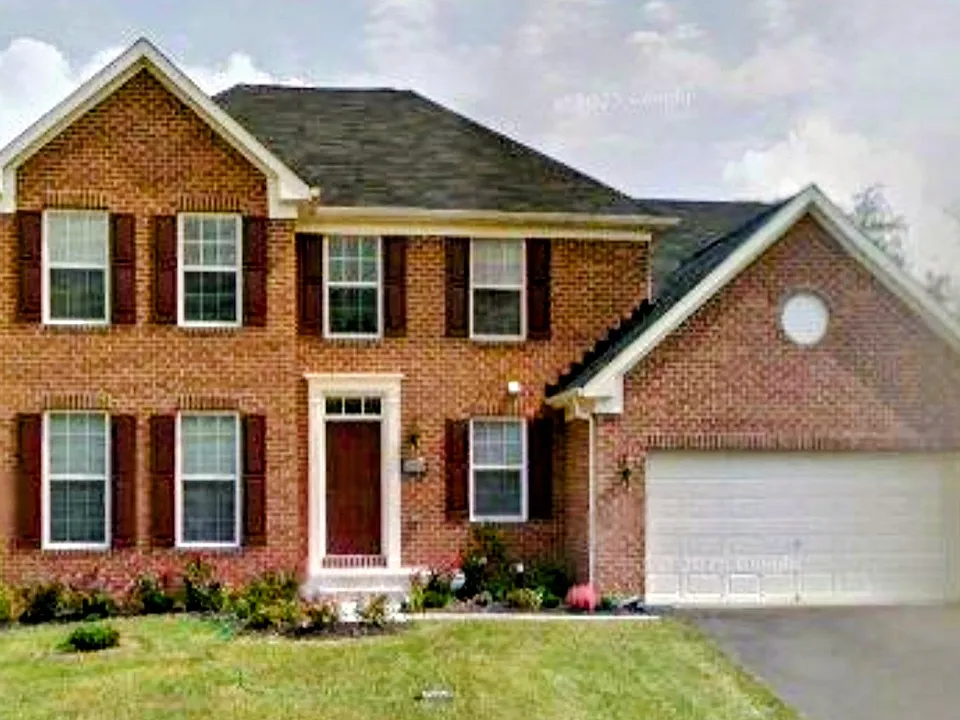 5202 Griffendale Ln