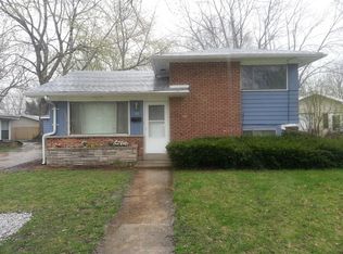 199 Westwood Dr, Park Forest, IL