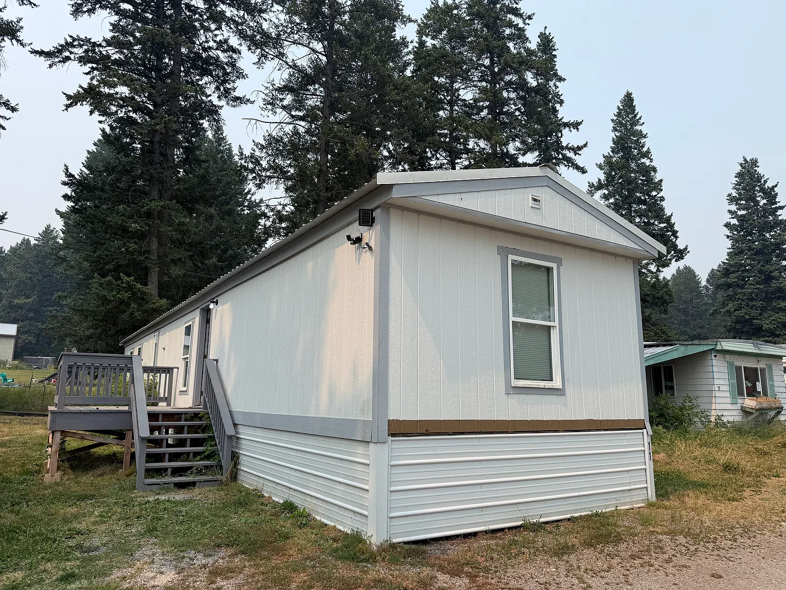 3 bed, $1,975 — Photo 2