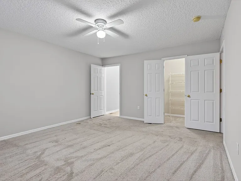11816 Lake Bend Cir — Photo 21