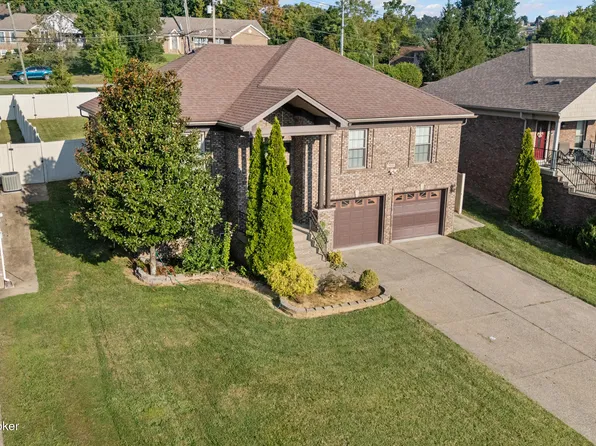 7610 Pavilion Park Rd, Louisville, KY 40214