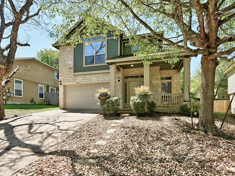 2213 Hazen Ln — Photo 2