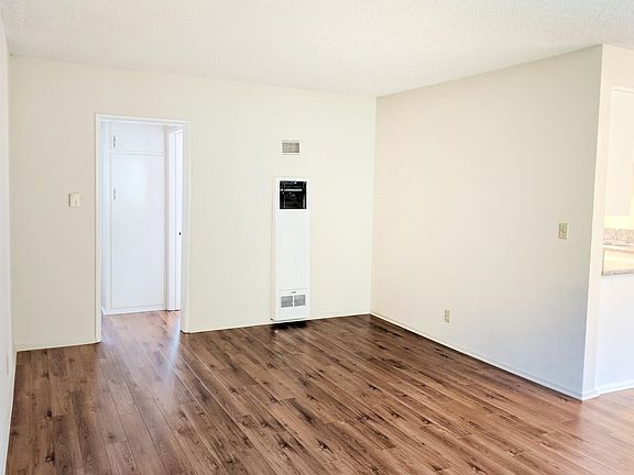 3rd image of 241 S Oakland Ave APT 10