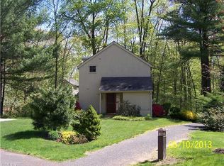 3 Arrowhead Ct, Avon, CT 06001