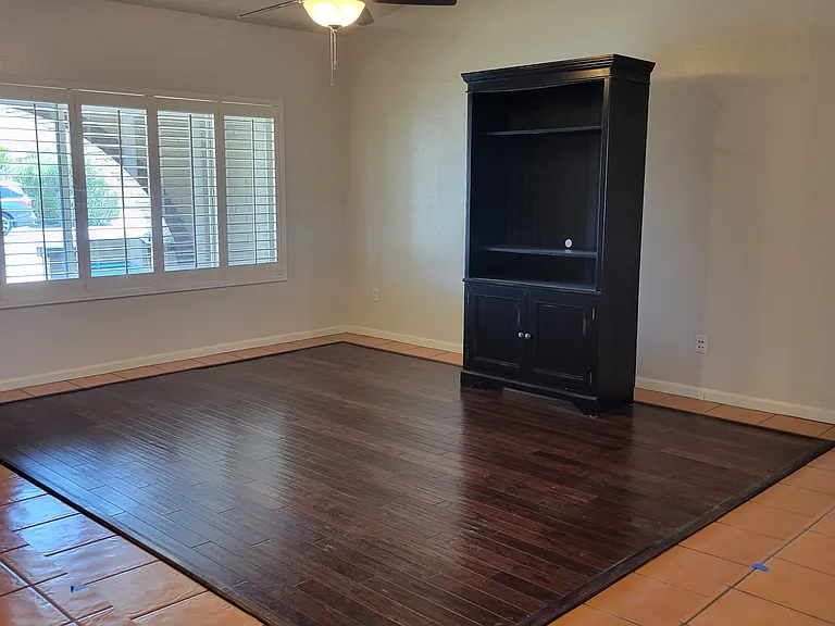 1642 E Carmen St — Photo 7