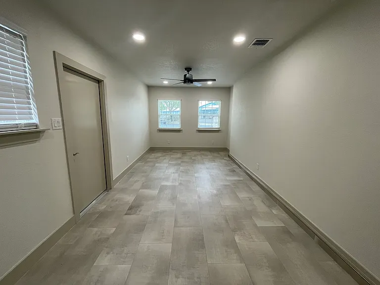 109 Green Meadows Blvd — Photo 12