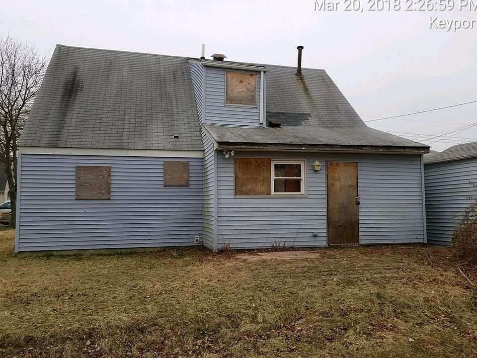 2nd image of 103 Boulevard W Blvd