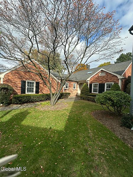 2nd image of 18 Birchwood Court