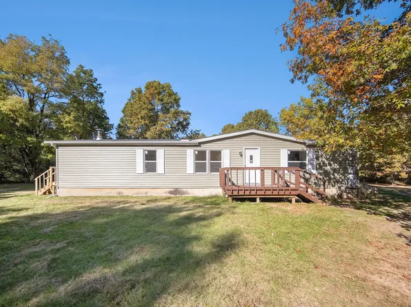 6270 Moreland Rd, Jonesville, MI 49250