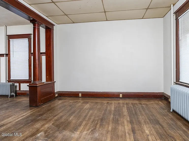 320 Saratoga St #1 — Photo 17