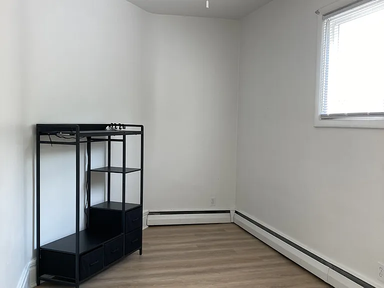 303 E Madison St #2 — Photo 10