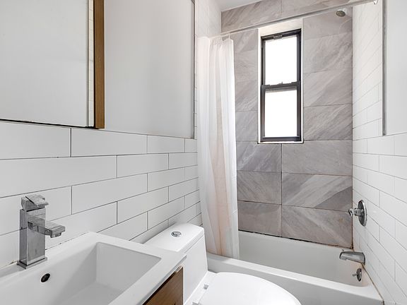4th image of 244 Bainbridge St APT 6