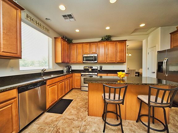 4th image of 1142 E Zesta Ln