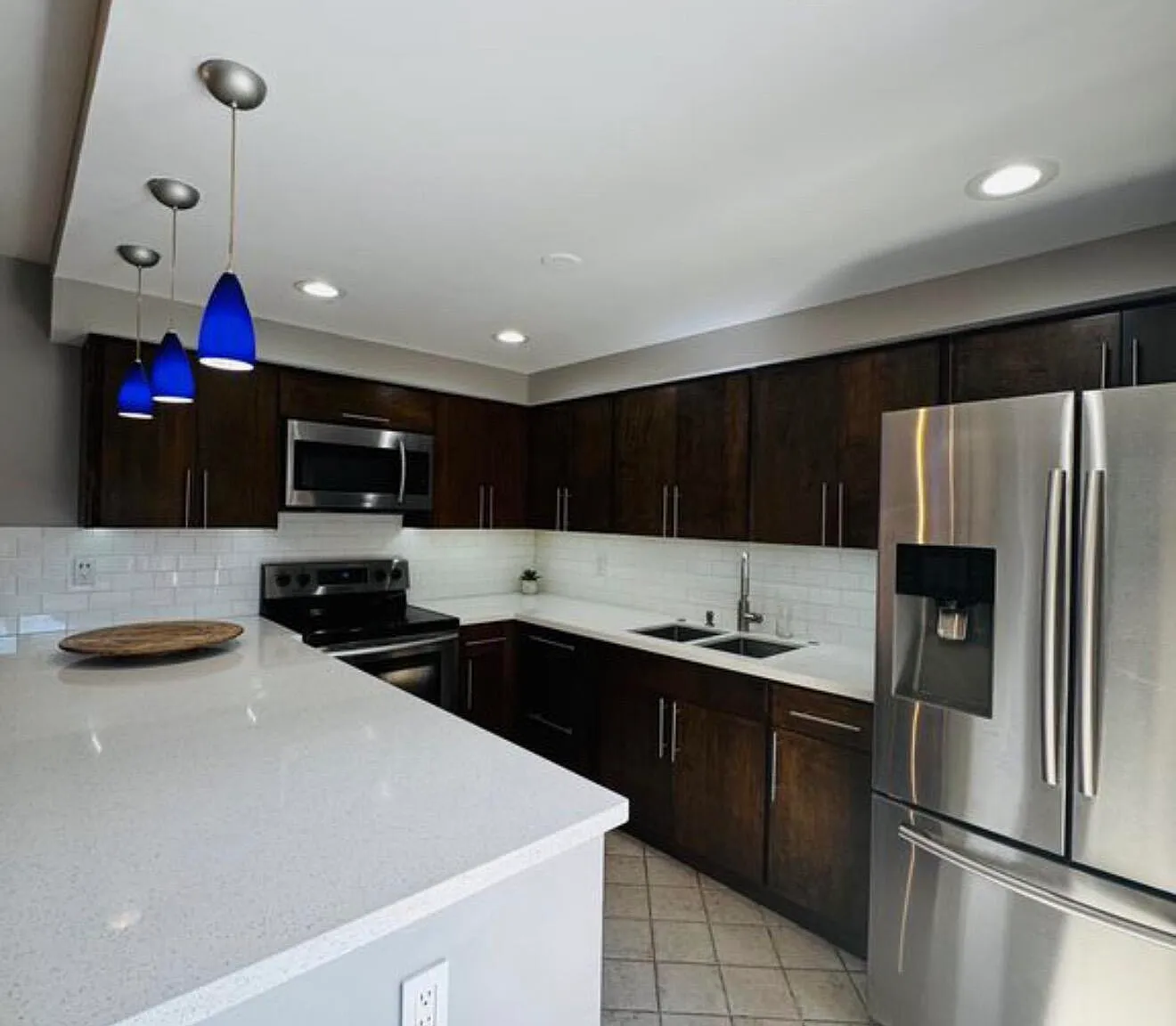 3 bed, 2.5 bath, 1570 sqft, $2,800 — Photo 2