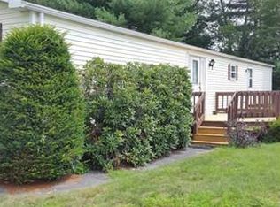 4 Chestnut Cir, Rockland, MA 02370