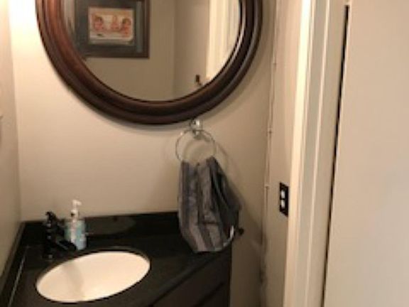 3rd image of 1620 Wellington Pl APT 802