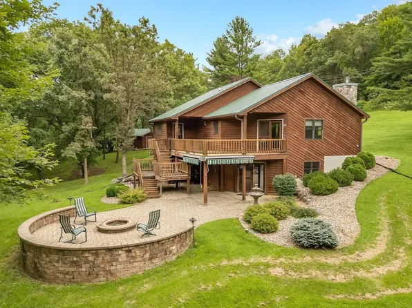 22130 County Highway Br, Richland Center, WI 53581
