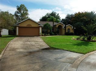 2984 W Beaumont Ln, Eustis, FL 32726
