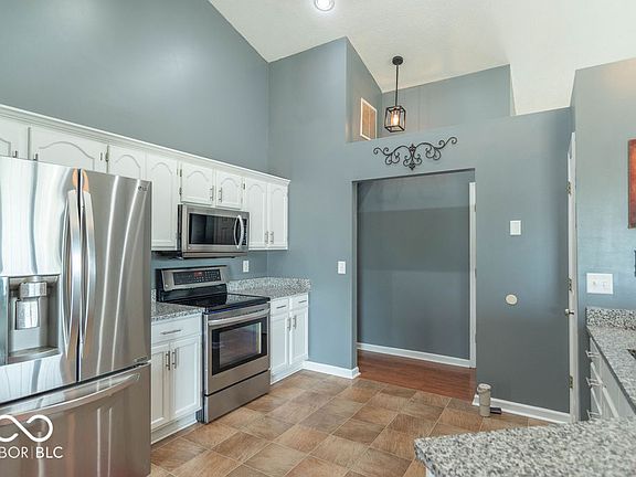 4th image of 274 Pineview Dr