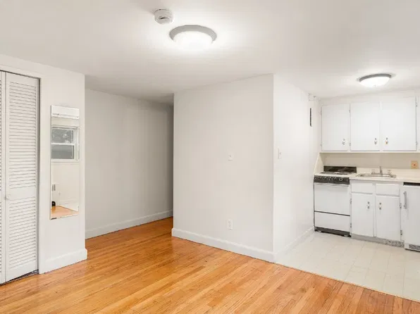 44 Kirkland St #2, Cambridge, MA 02138
