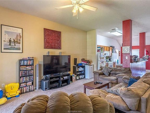 5th image of 508 Nelson Ln