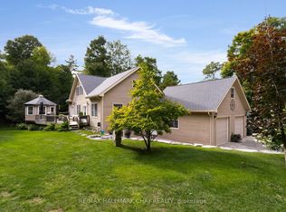 26 11th St, Midland, ON L4R 4L9