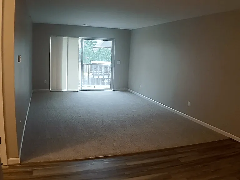 Prentiss Pointe Apartments — Photo 82