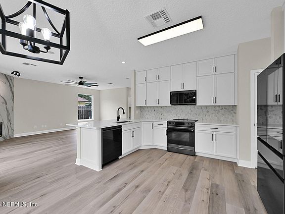 3rd image of 745 NEW WALES Lane