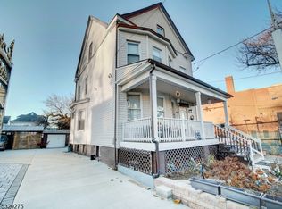 21 Coit St, Irvington, NJ 07111