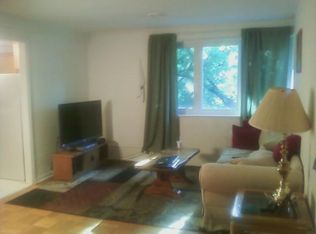 7200 Oak Ave APT 1NE, River Forest, IL 60305