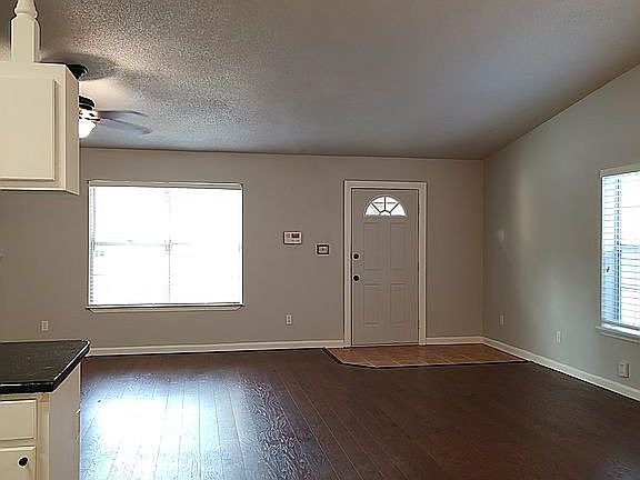 3rd image of 3341 Tansey Ct