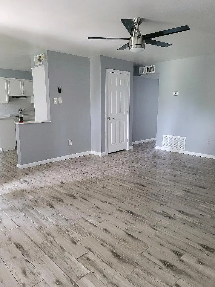 2 bed, 1.5 bath, 1050 sqft, $1,650 — Photo 4