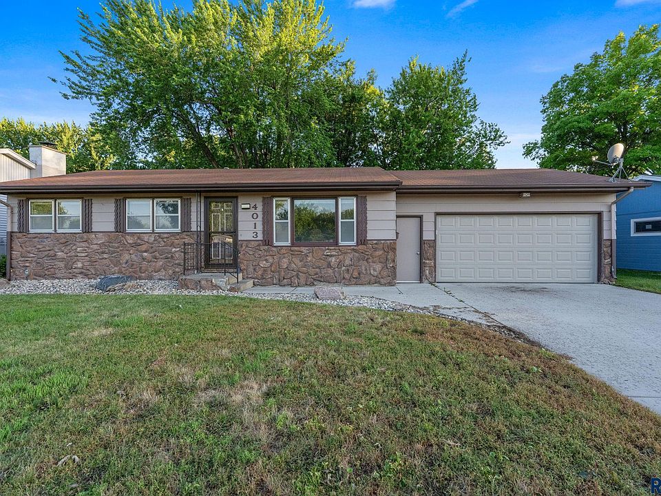 1st image of 4013 S Drexel Dr Drive