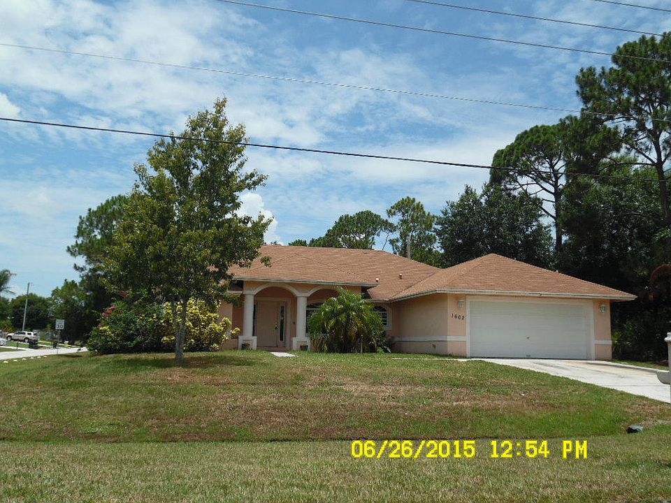 Home For Sale In Port saint lucie
