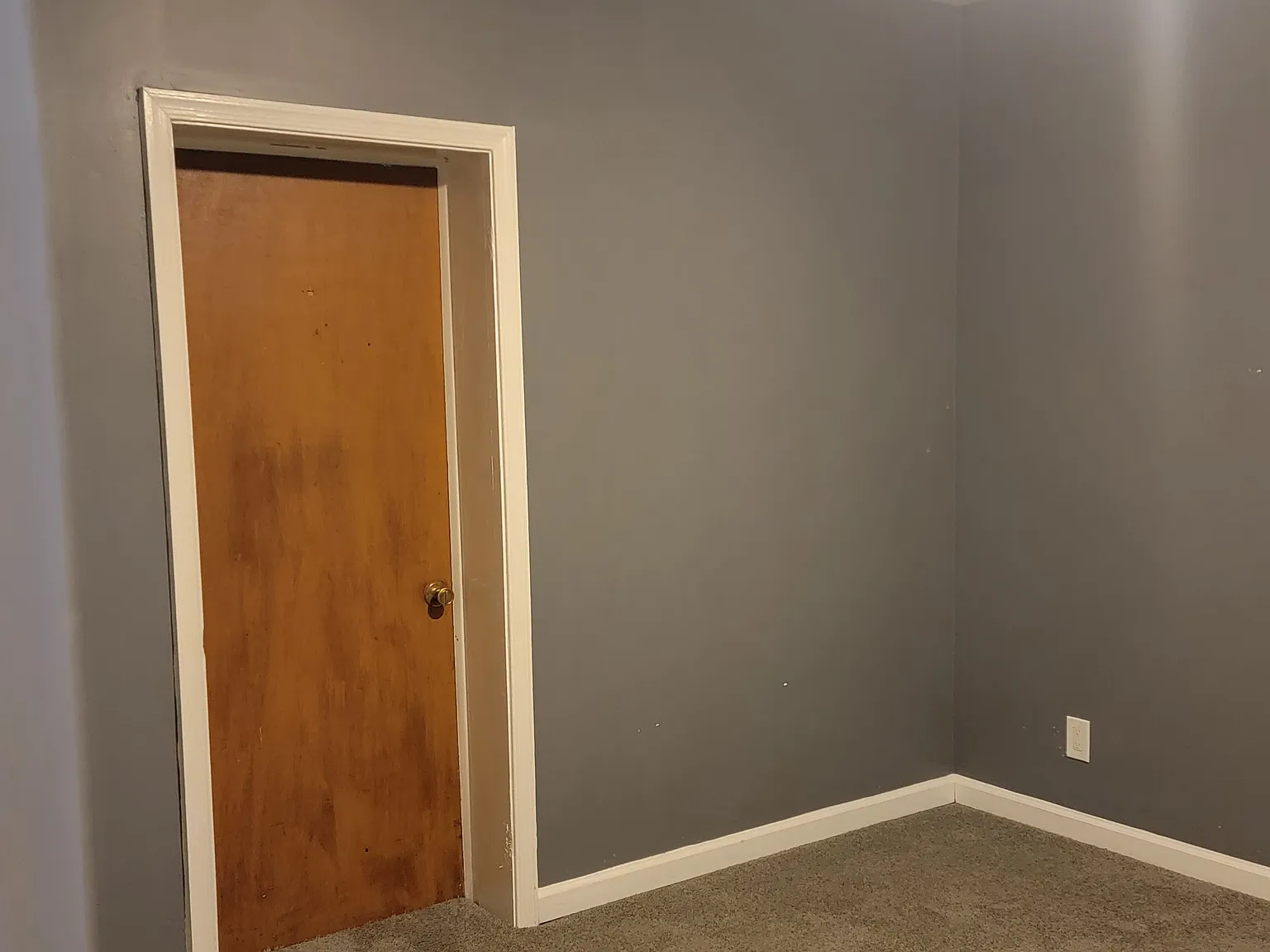 2 bed, 2300 sqft, $1,800 — Photo 3