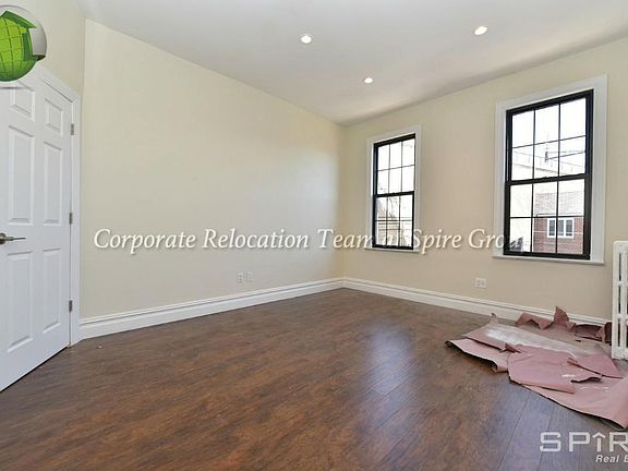 3rd image of 2324 37th St