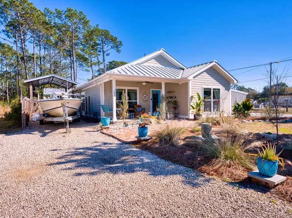 229 Fred Meyer St, Apalachicola, FL 32320