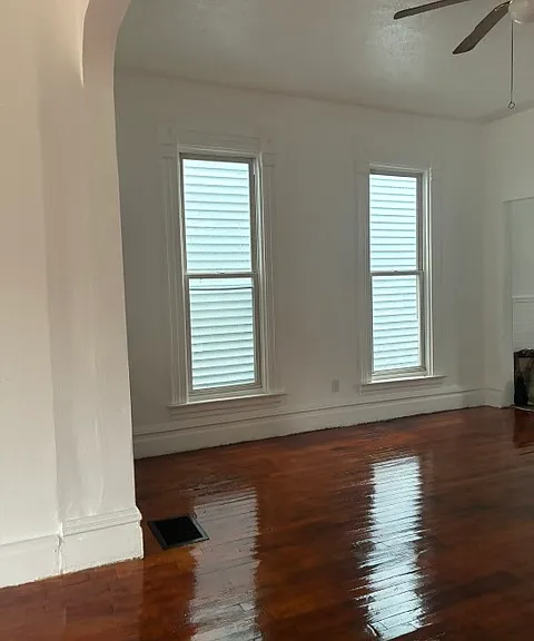 417 S 14th St — Photo 3