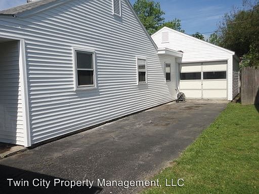 2nd image of 2132 Ulen Ln