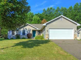 1757 Beebe Rd N, Maplewood, MN 55109