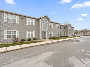 8222 Lincoln Cir APT A, Merrillville, IN 46410